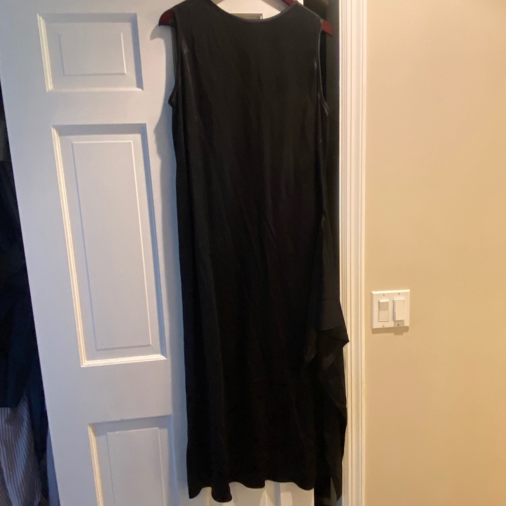 100% silk dress. Black.